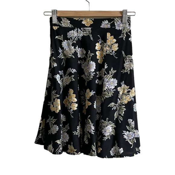 Tres Paquette Dresses & Skirts - 4/$25 Vintage Tres Paquette Skirt Mini Floral Lightweight A Line Circle Petite S